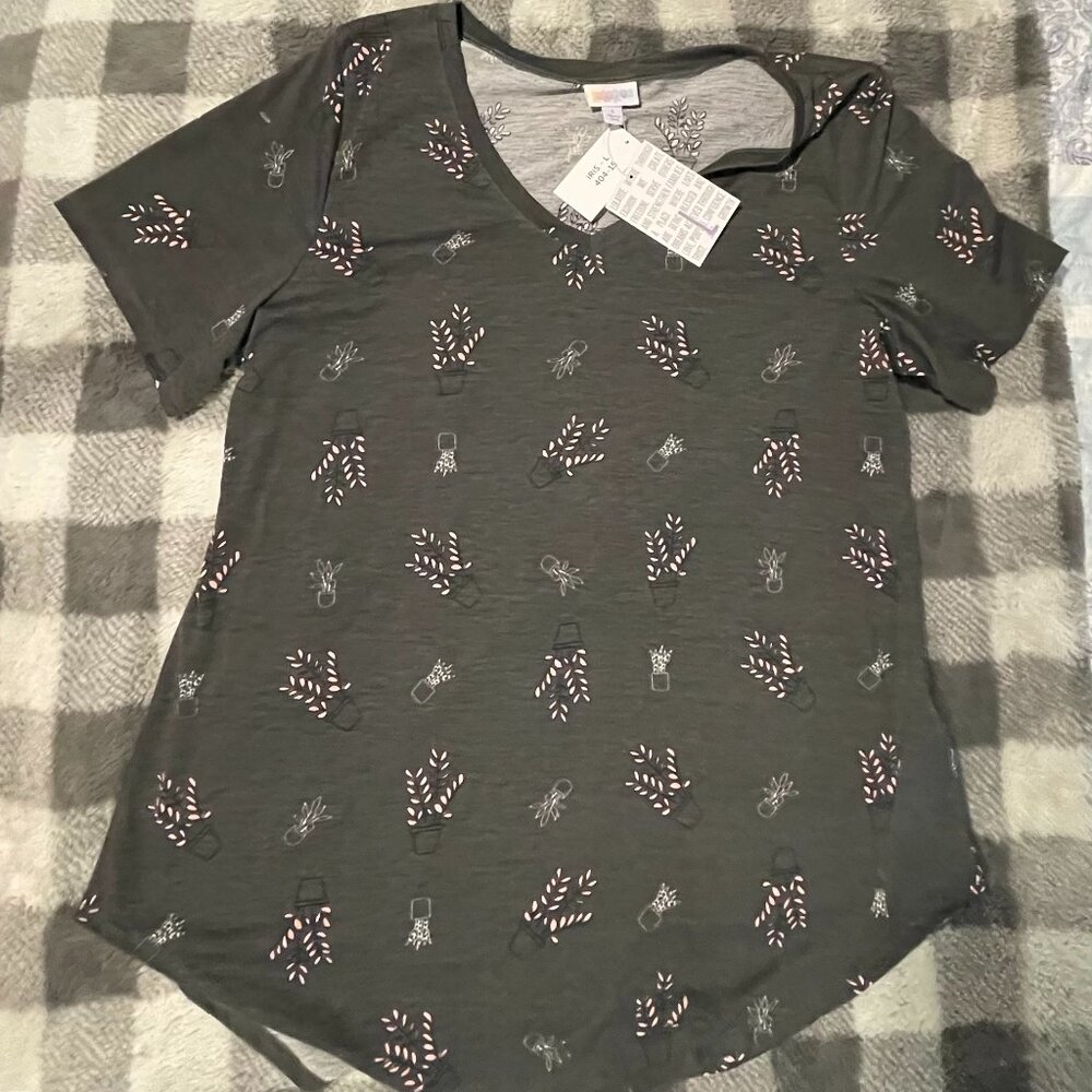 LuLaRoe Iris Tunic top  L  NWT